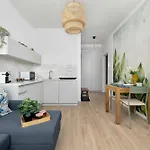 Jasne Blisko Zamku Na Wawelu W Krakowie By Renters Apartmán *